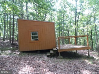 128 Crossings View Rd, Bloomery, WV 25422