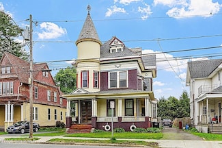 842 2nd Ave, Troy, NY 12182