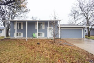 3036 SW Boswell Ave, Topeka, KS 66611