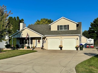 1854 Laverne Dr, Sandwich, IL 60548