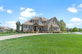 11704 W 164th Place, Olathe, KS 66062