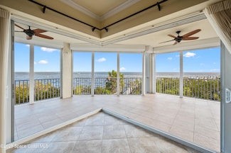 1 Indian River Ave Unit D201, Titusville, FL 32796
