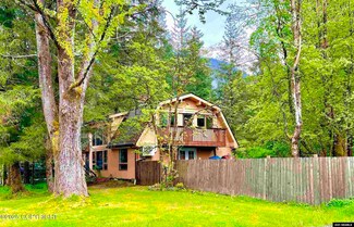 6041 Pine St, Juneau, AK 99801