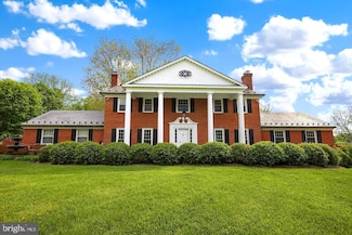 22 Hawlings Ct, Brookeville, MD 20833