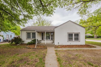 1701 Faulders Ln, Wichita, KS 67218
