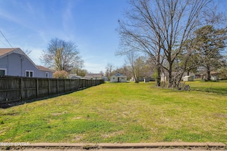 205 Peabody Ave, Jackson, TN 38301