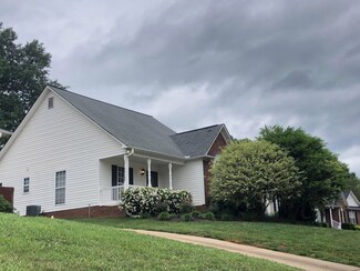 237 Cool Water Ct, Boiling Springs, SC 29316