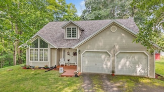 344 Shady Hill Rd, Apalachin, NY 13732