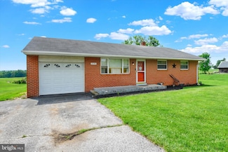 2195 Feeser Rd N, Taneytown, MD 21787
