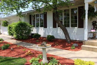 11362 E 400 N, Grovertown, IN 46531