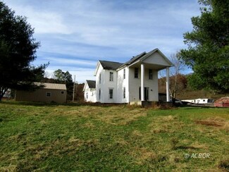 36103 Loop Rd, Rutland, OH 45775