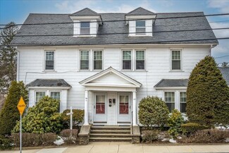 82 Elm St, Southbridge, MA 01550