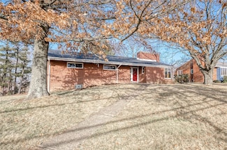 82 Coraopolis Rd, Coraopolis, PA 15108