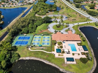 5942 Parkwalk Cir W, Boynton Beach, FL 33472