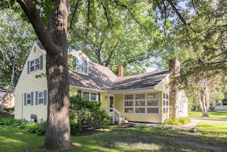 1136 Sunset Dr, Fergus Falls, MN 56537