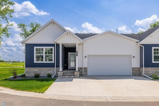5891 41st St S, Fargo, ND 58104
