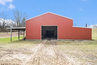 9475 Denton Hill Rd, Fenton, MI 48430