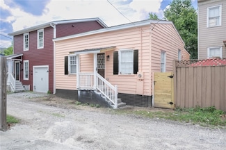 405 E Anderson Ln, Savannah, GA 31401