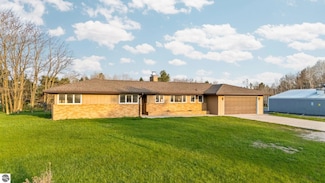 402 S Division St, Bellaire, MI 49615