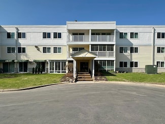 132 Demont Ave E Unit 138, Saint Paul, MN 55117