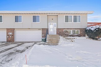 4292 Evergreen Dr, Saint Paul, MN 55127