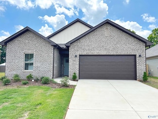 11073 Wayland Ridge Dr, Madison, AL 35756