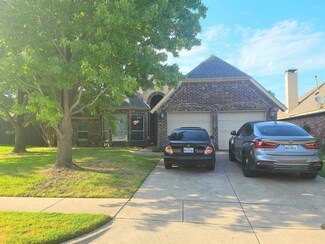 4115 Creek Falls Dr, Corinth, TX 76208