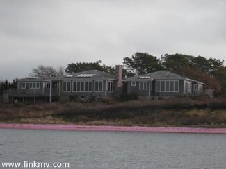 191 Thumb Point Rd, West Tisbury, MA 02575