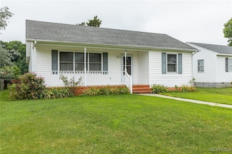 725 Cralle Ave, Tappahannock, VA 22560