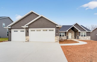 1621 Founders St, Neenah, WI 54956