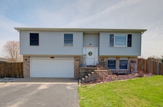 4084 E 2370th Rd, Sheridan, IL 60551
