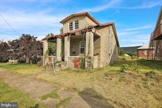 727 State St, Hamburg, PA 19526