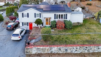 439 Butman Rd, Lowell, MA 01852