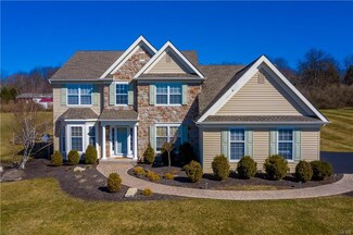 6663 Overlook Rd, Orefield, PA 18069