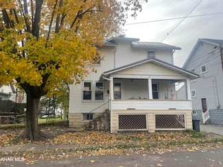 987 30th St, Altoona, PA 16601