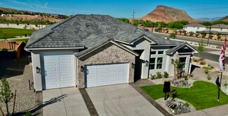 2786 E Smith Creek Dr, Washington, UT 84780