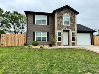 105 W Craig St, Stockton, MO 65785