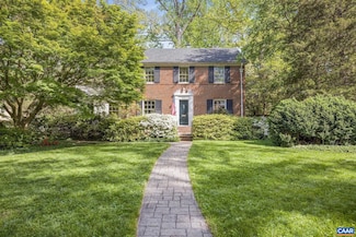 2616 Jefferson Park Cir, Charlottesville, VA 22903