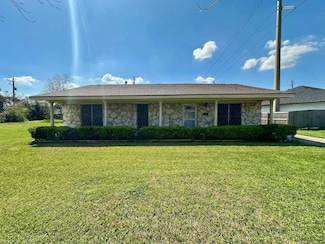 4220 Flamingo Ln, Beaumont, TX 77705