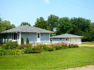 6320 Pioneer Trail, Loretto, MN 55357