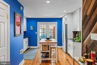 603 Sigel St, Philadelphia, PA 19148