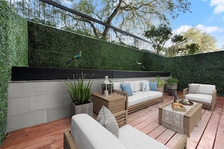 5555 Del Monte Dr Unit 103, Houston, TX 77056