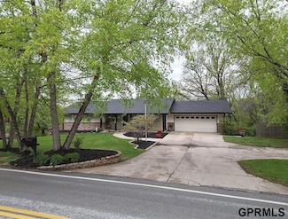 444 Skyline Dr, Elkhorn, NE 68022