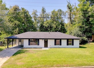 108 Springridge Dr, Vicksburg, MS 39180