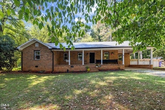 230 Oakwood Dr, Pittsboro, NC 27312