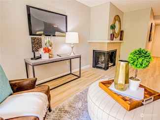 701 SW 5th Ct Unit B205, Renton, WA 98057