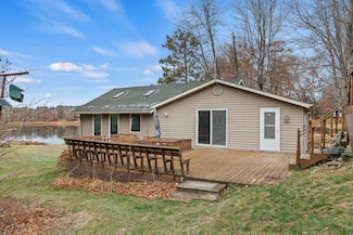 989 Island Dr, Somerset, WI 54025