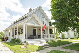 214 Madison St, Grand Ledge, MI 48837
