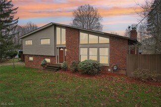 1794 Stine Rd, Peninsula, OH 44264