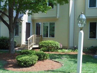 42 Prestonfield Rd Unit U98, Nashua, NH 03064